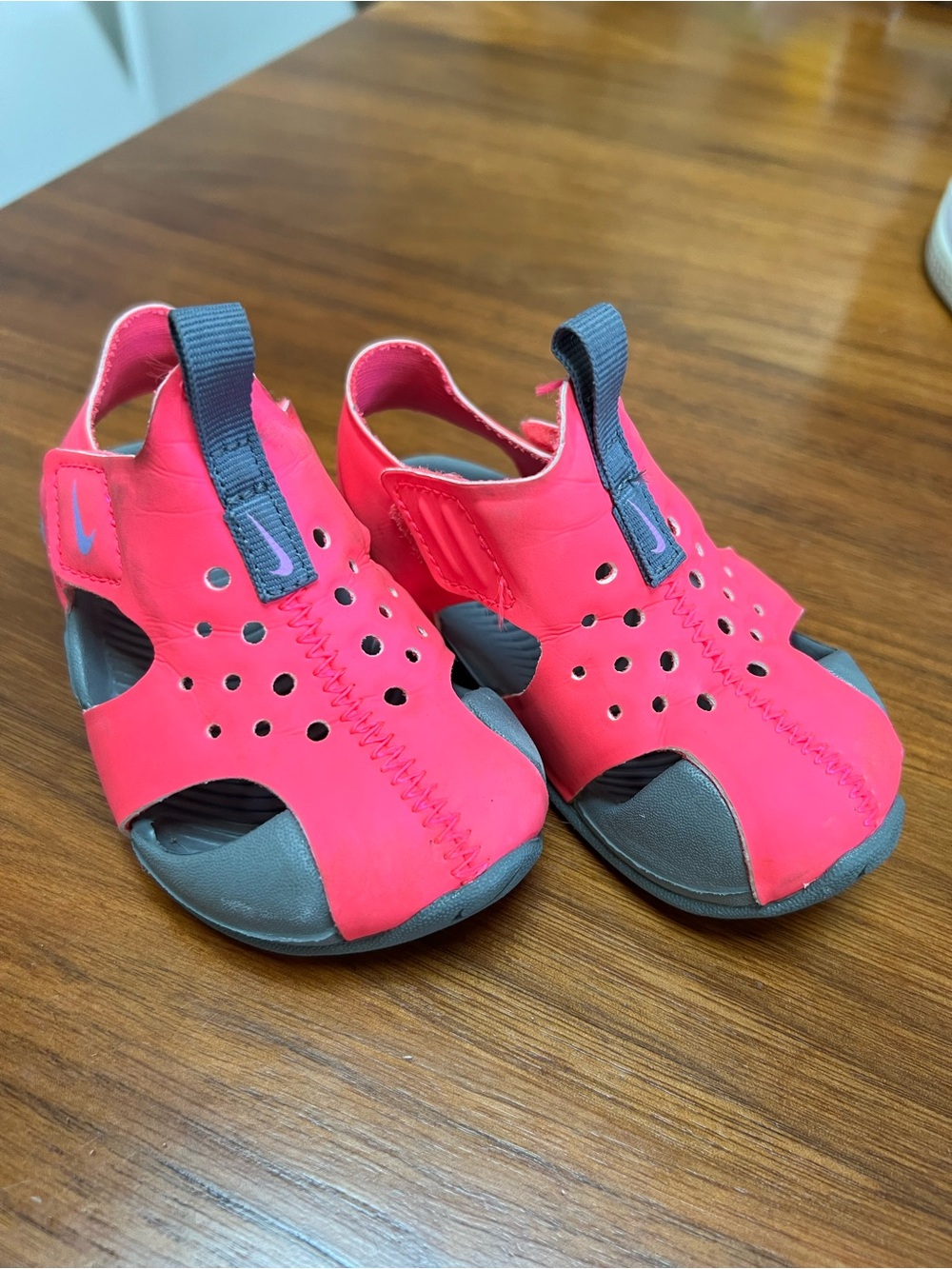 Nike water shoes size 5C